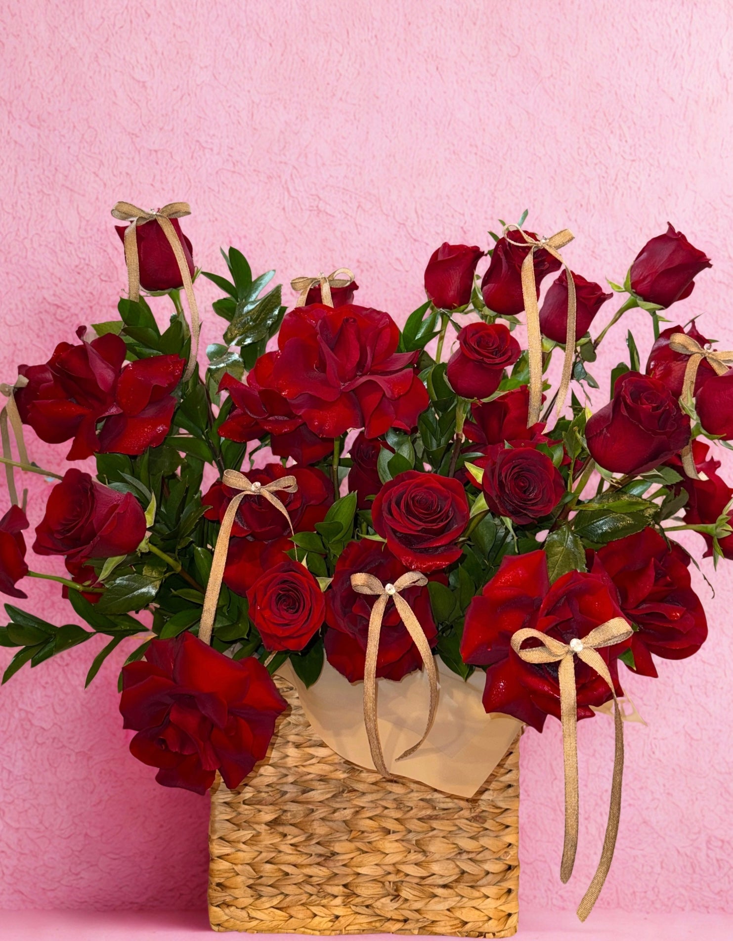 Red Rose Basket